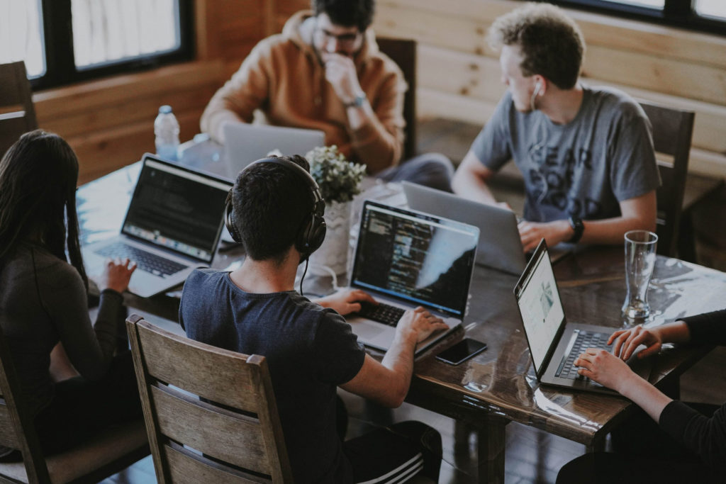 Werkstudent | Absolvent | Junior Developer | JVM/Java (m/w/d) in Dresden Header JobVacancies3